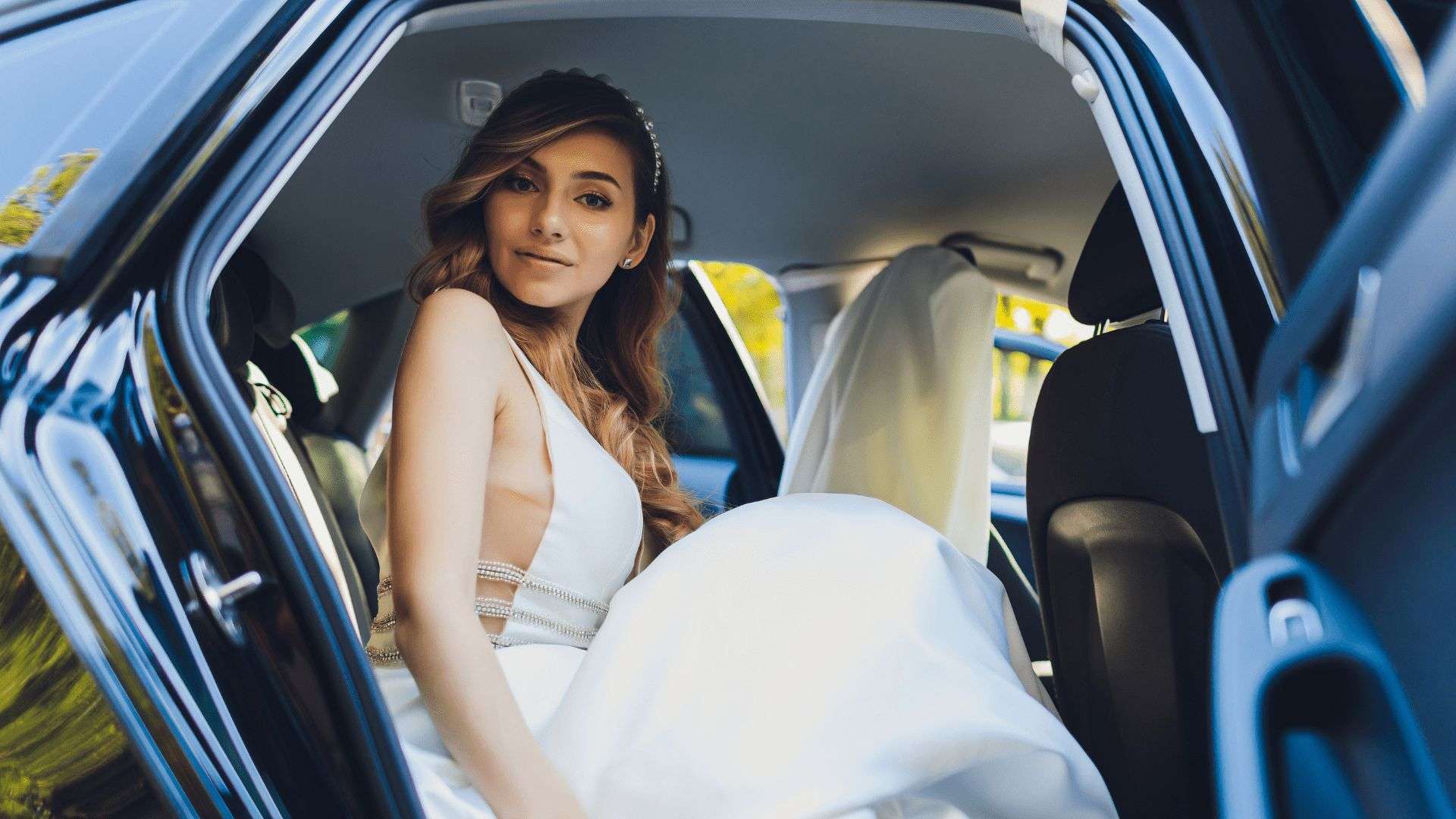 Limousine Hire Gold Coast, bride in car